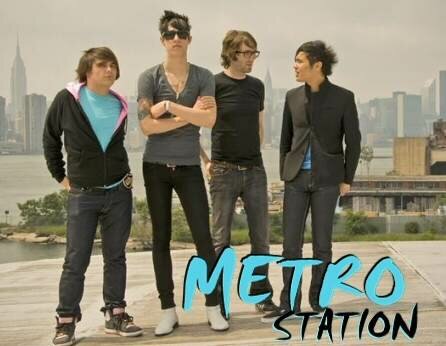 metrostationlivemanor.jpg