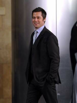 brad-pitt-suit-hot