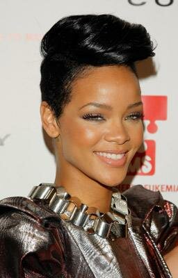 rihanna-to-appear-at-chris-browns-next-hearing