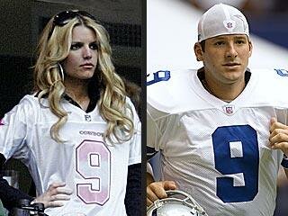 jessica-simpson-gives-tony-romo-shoutout-twitter